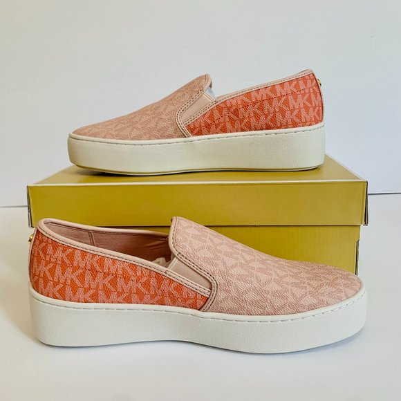 MICHAEL KORS MK SIGNATURE SHERBET TEDDY SLIP ON SHOES - Picture 1 of 11